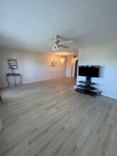 4087 Cornwall E in Boca Raton, FL - Building Photo - Building Photo