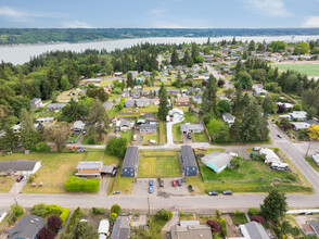 2821 NE Center St in Bremerton, WA - Building Photo - Building Photo