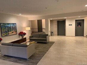 412 Benedict Ave, Unit 3E in Tarrytown, NY - Building Photo - Building Photo