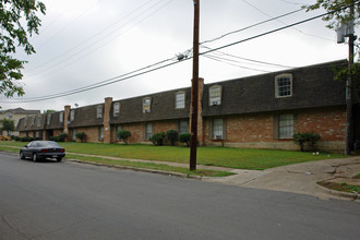 Lafayette Square in Dallas, TX - Building Photo - Building Photo