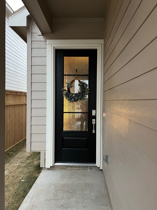 property at 5406 Holly Hvn Ct