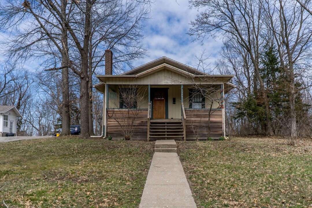 1721 Cliff Dr in Columbia, MO - Building Photo