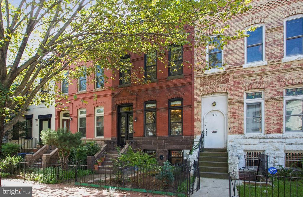1019 Independence Ave SE in Washington, DC - Building Photo