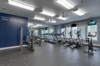 Stone Falls of Ada in Ada, MI - Foto de edificio - Interior Photo