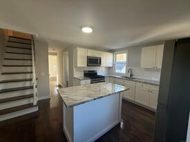 55 Ownly Ave in West Haven, CT - Building Photo