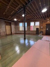 936 W Roscoe St in Chicago, IL - Foto de edificio - Building Photo