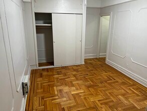 50 Reservoir Ave in Jersey City, NJ - Building Photo - Building Photo