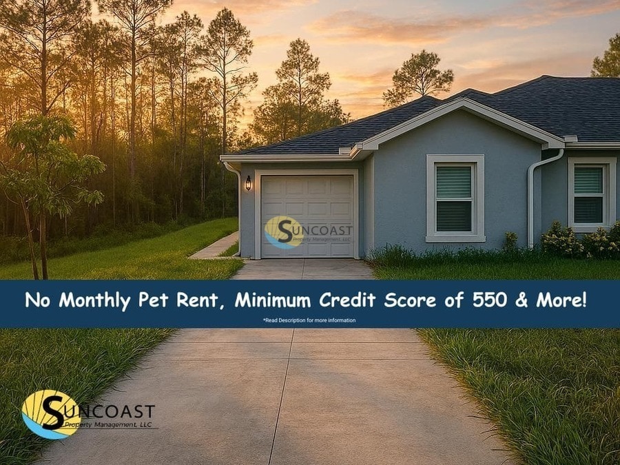 353 Reeves St in Lehigh Acres, FL - Building Photo