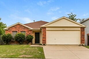 7005 Edmundson Dr in Arlington, TX - Building Photo