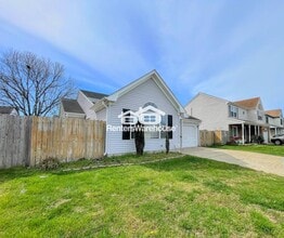 5913 Chain Bridge Rd in Virginia Beach, VA - Building Photo - Building Photo