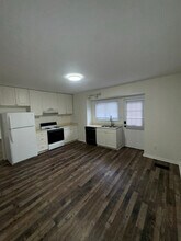 28141 E Broadway St in Walbridge, OH - Foto de edificio - Building Photo