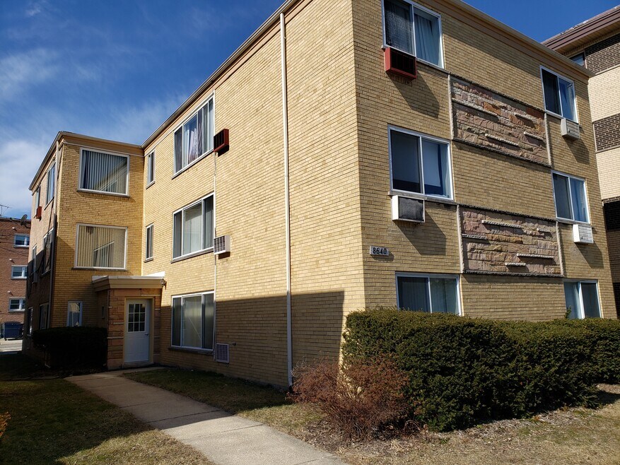 Highpoint at 8000 North Apartments Skokie, IL Apartments For Rent