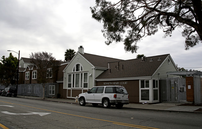 Kenneth Henry Court in Oakland, CA - Building Photo - Building Photo