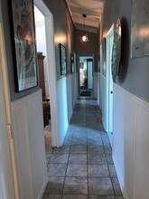 303 Old Town Rd in East Setauket, NY - Building Photo - Building Photo
