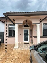 15318 SW 41st Terrace in Miami, FL - Building Photo - Building Photo