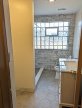 3322 W Catalpa Ave, Unit 1 in Chicago, IL - Foto de edificio - Building Photo