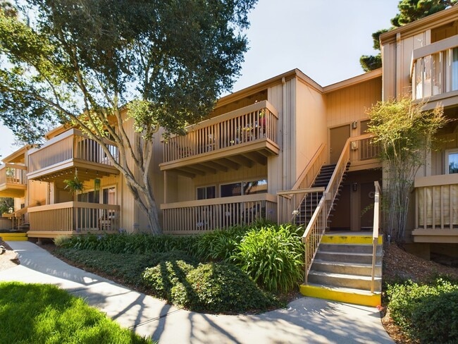 property at 300 Glenwood Cir