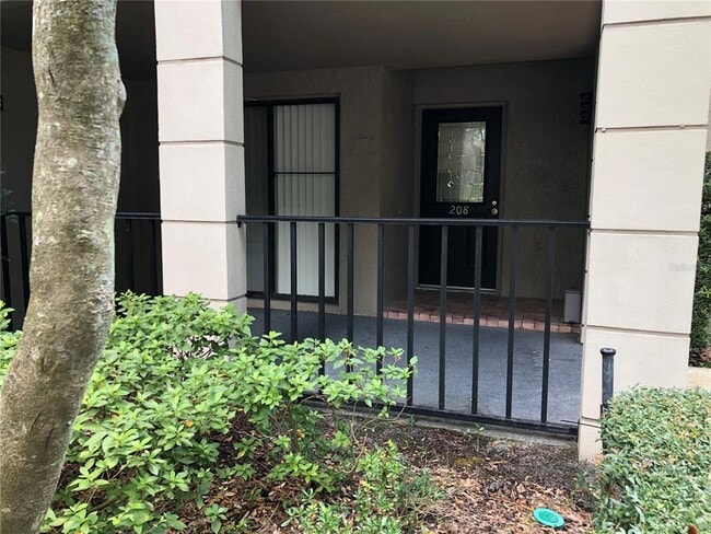 1055 Kensington Park Dr in Altamonte Springs, FL - Building Photo - Building Photo
