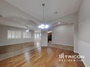 13570 W Port Au Prince Ln in Surprise, AZ - Building Photo - Building Photo