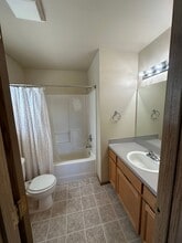 942 NE Cordero Pl in Oak Harbor, WA - Building Photo - Building Photo
