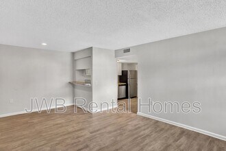 10825 Key Haven Blvd in Jacksonville, FL - Building Photo - Building Photo