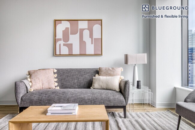 808 W Van Buren St-Unit -FL7-ID533 in Chicago, IL - Building Photo - Building Photo