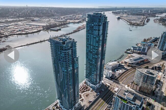 660 Quayside Dr in New Westminster, BC - Building Photo - Building Photo