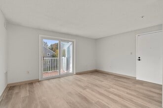 11 Silver Hill Ln in Natick, MA - Building Photo - Building Photo