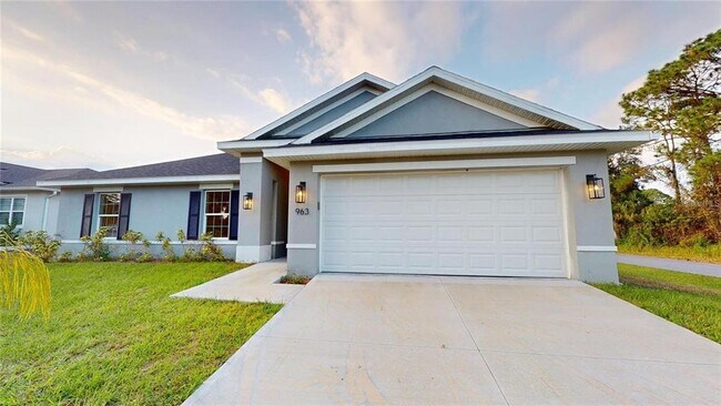 property at 963 Sareta St SE