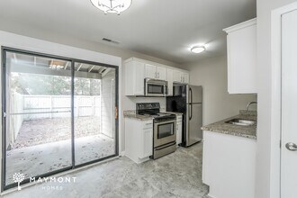 839 Von Kolnitz Rd in Mount Pleasant, SC - Building Photo - Building Photo