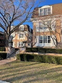 2135 Central St-Unit -1 in Evanston, IL - Building Photo