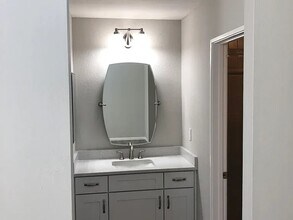 3173 Phoenix Ln in Alameda, CA - Building Photo - Building Photo