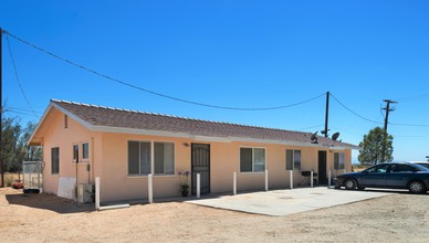 17767 Adelanto Rd in Adelanto, CA - Building Photo - Building Photo