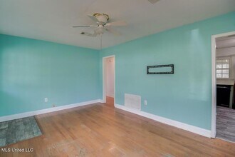 1737 Ridgeway Dr, Unit 315 in Biloxi, MS - Building Photo - Building Photo