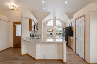 Spacious 5-Bedroom Broadmoor Glen Rancher in Colorado Springs, CO - Building Photo - Building Photo