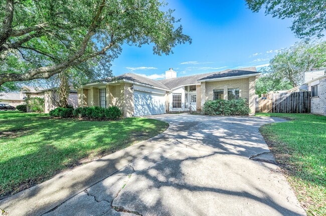 property at 2015 Echo Ridge