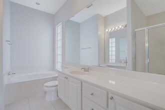 8457 Xanthus Ln in Wellington, FL - Building Photo - Building Photo