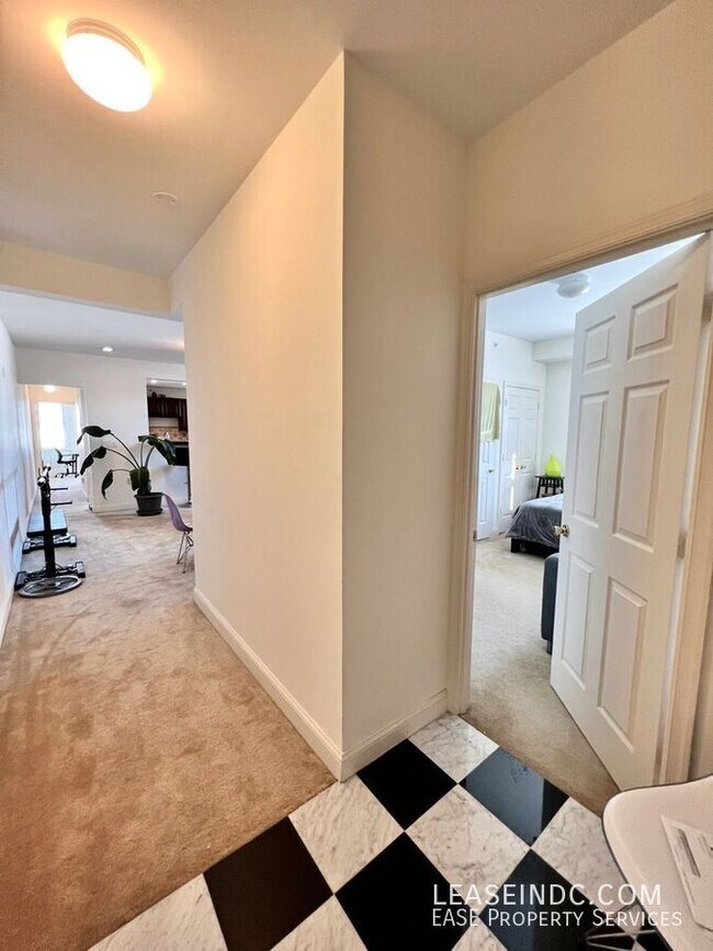 1340 Fairmont St NW in Washington, DC - Building Photo - Building Photo