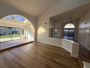 533 Strauss Dr in Thousand Oaks, CA - Building Photo - Building Photo