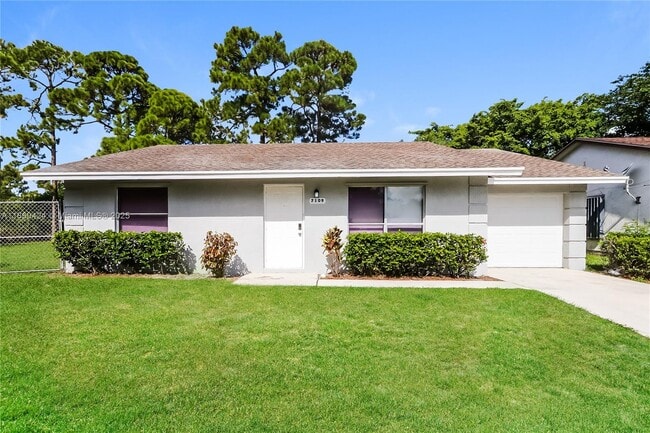 property at 7109 Glenwood Dr