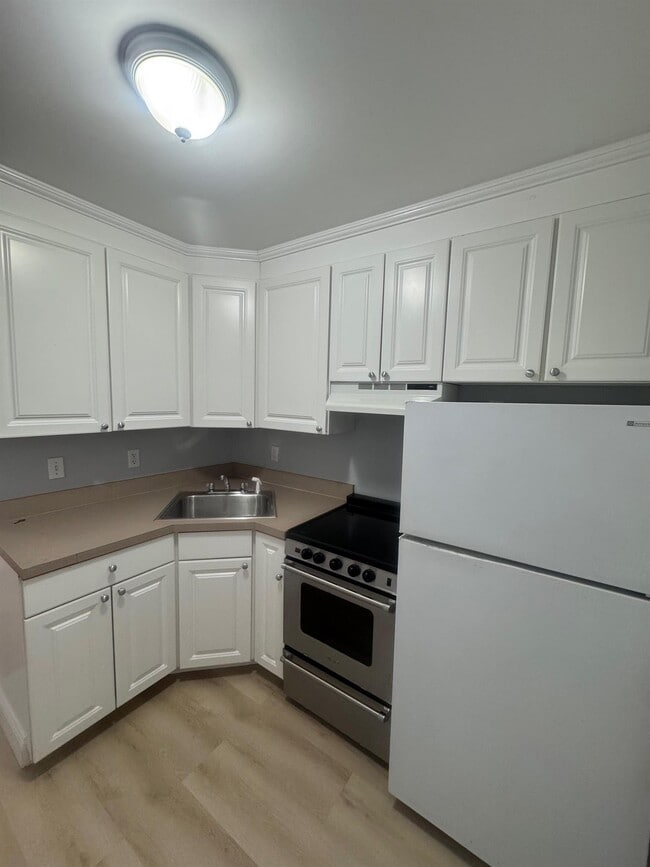 516R Somerville Ave in Somerville, MA - Building Photo - Building Photo