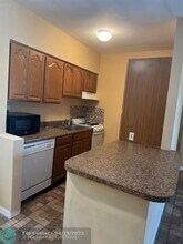 1911 NE 8th Ct in Fort Lauderdale, FL - Building Photo - Building Photo