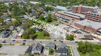 1829 Broadway-Unit -1831 Broadway #1 in Fort Wayne, IN - Building Photo - Building Photo