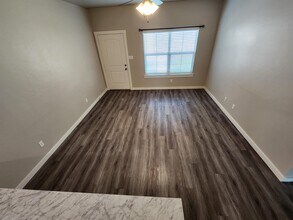 422 E 13th St in Ada, OK - Building Photo - Building Photo