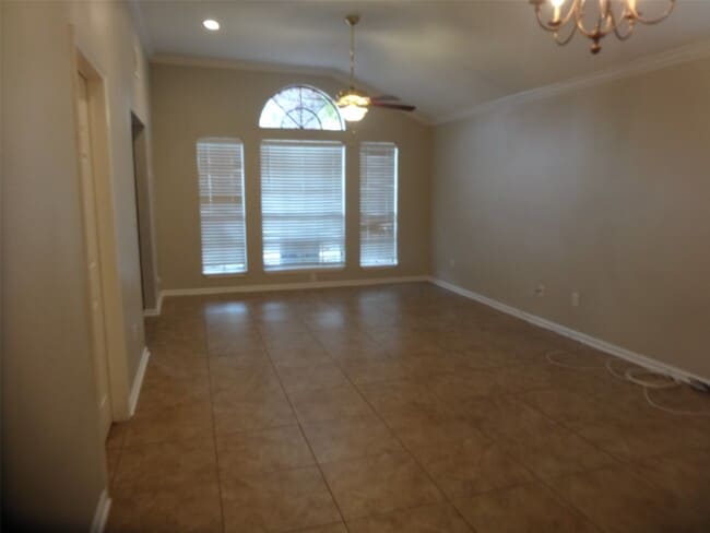 property at 1606 Quail Run