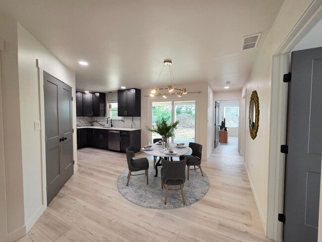 property at 9 Valley Ln