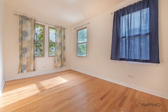 2041 W Jarvis Ave in Chicago, IL - Building Photo - Building Photo