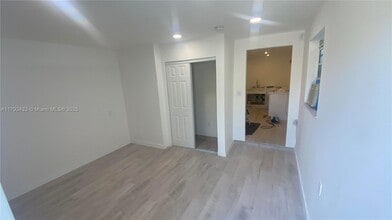 1947 Garfield St in Hollywood, FL - Building Photo - Building Photo