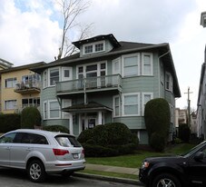 1386 W 11th Ave in Vancouver, BC - Building Photo