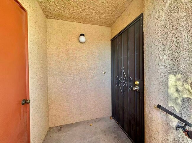 4310 Sanderling Cir in Las Vegas, NV - Building Photo - Building Photo